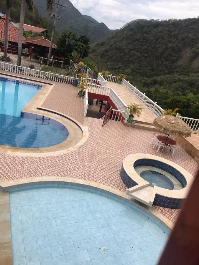 Hotel Mirador De La Montana 아풀로 외부 사진