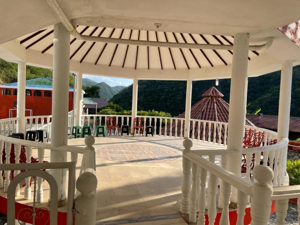 Hotel Mirador De La Montana 아풀로 외부 사진