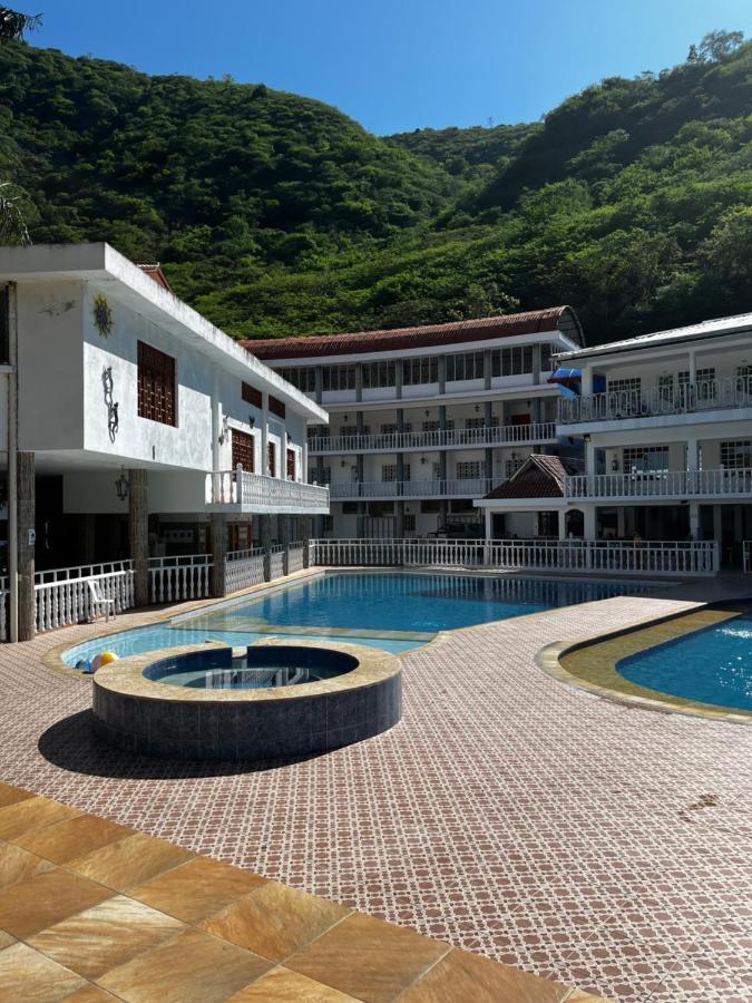 Hotel Mirador De La Montana 아풀로 외부 사진